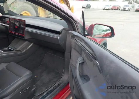 2025 Tesla Model X Plaid из США, поврежденный, VIN 7SAXCBE61SF470043